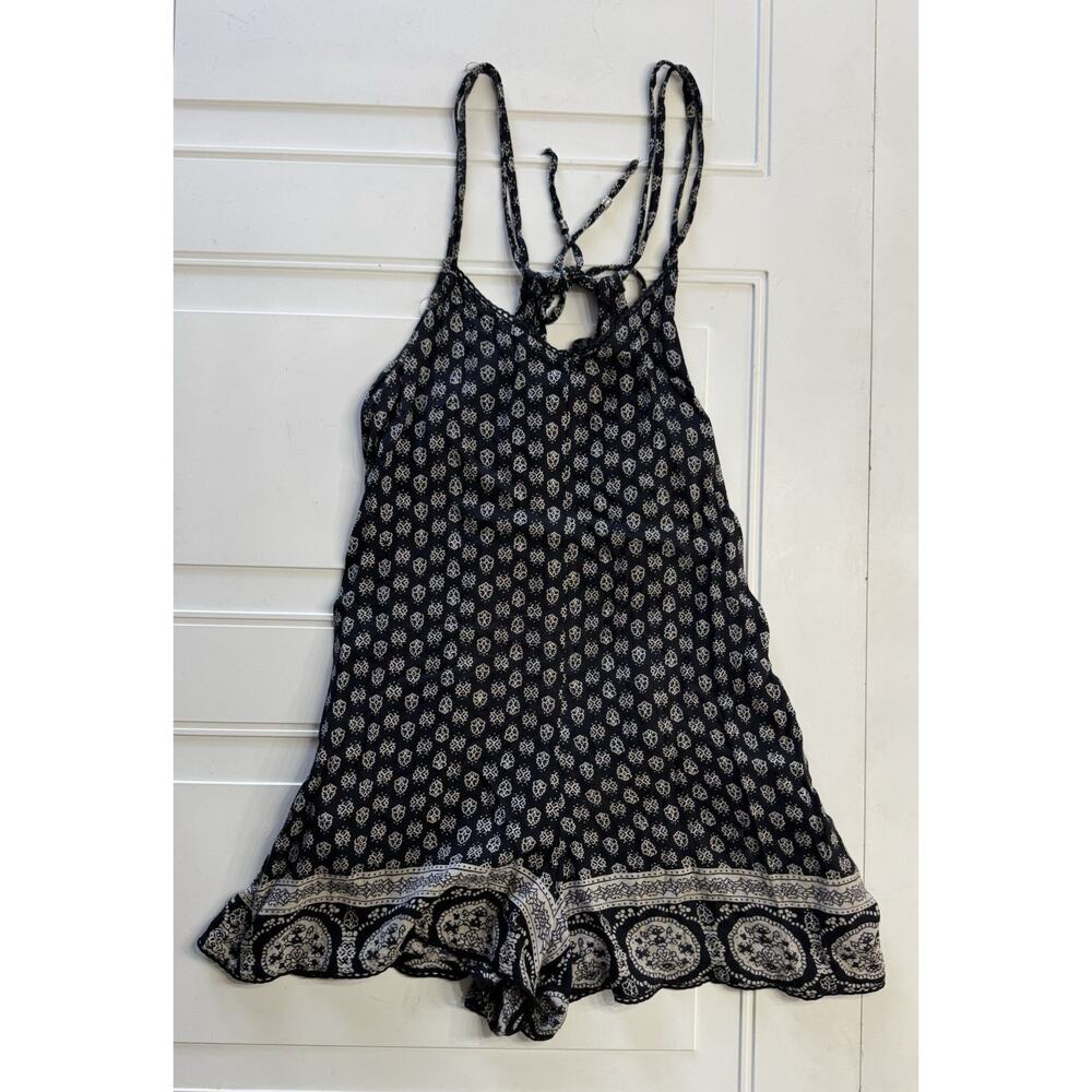 Angie Womens Medium Spaghetti Strap Romper Sleeveless Boho Black White Floral - Picture 1 of 6